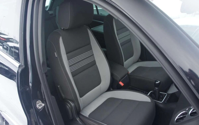 Volkswagen Tiguan cena 58900 przebieg: 132000, rok produkcji 2013 z Koszalin małe 407
